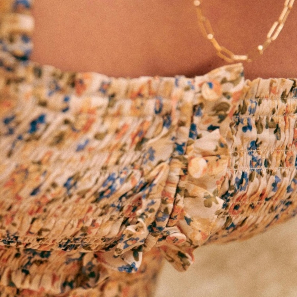 Sezane Mirtha Floral Smocked Puff Sleeve Top - Picture 4 of 11